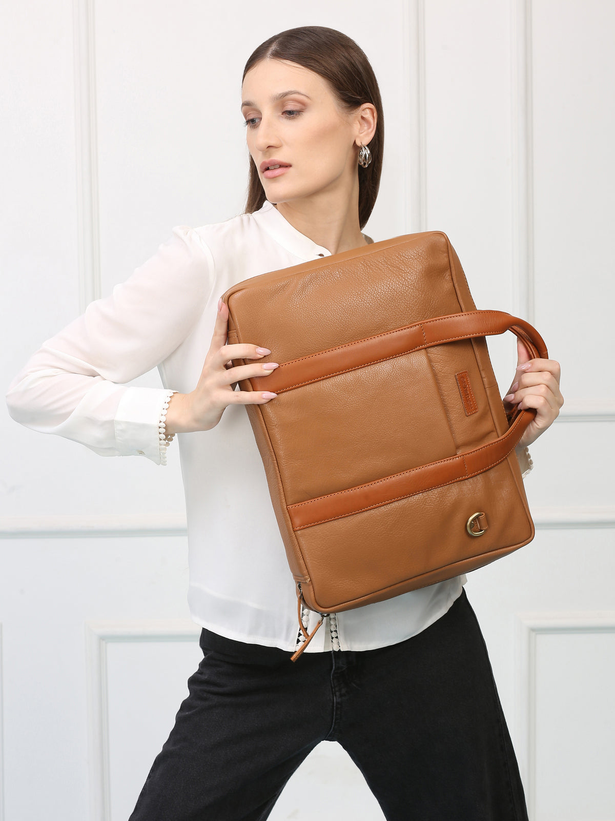 Tan Leather Travel Laptop Briefcase – Full-Zip, Spacious