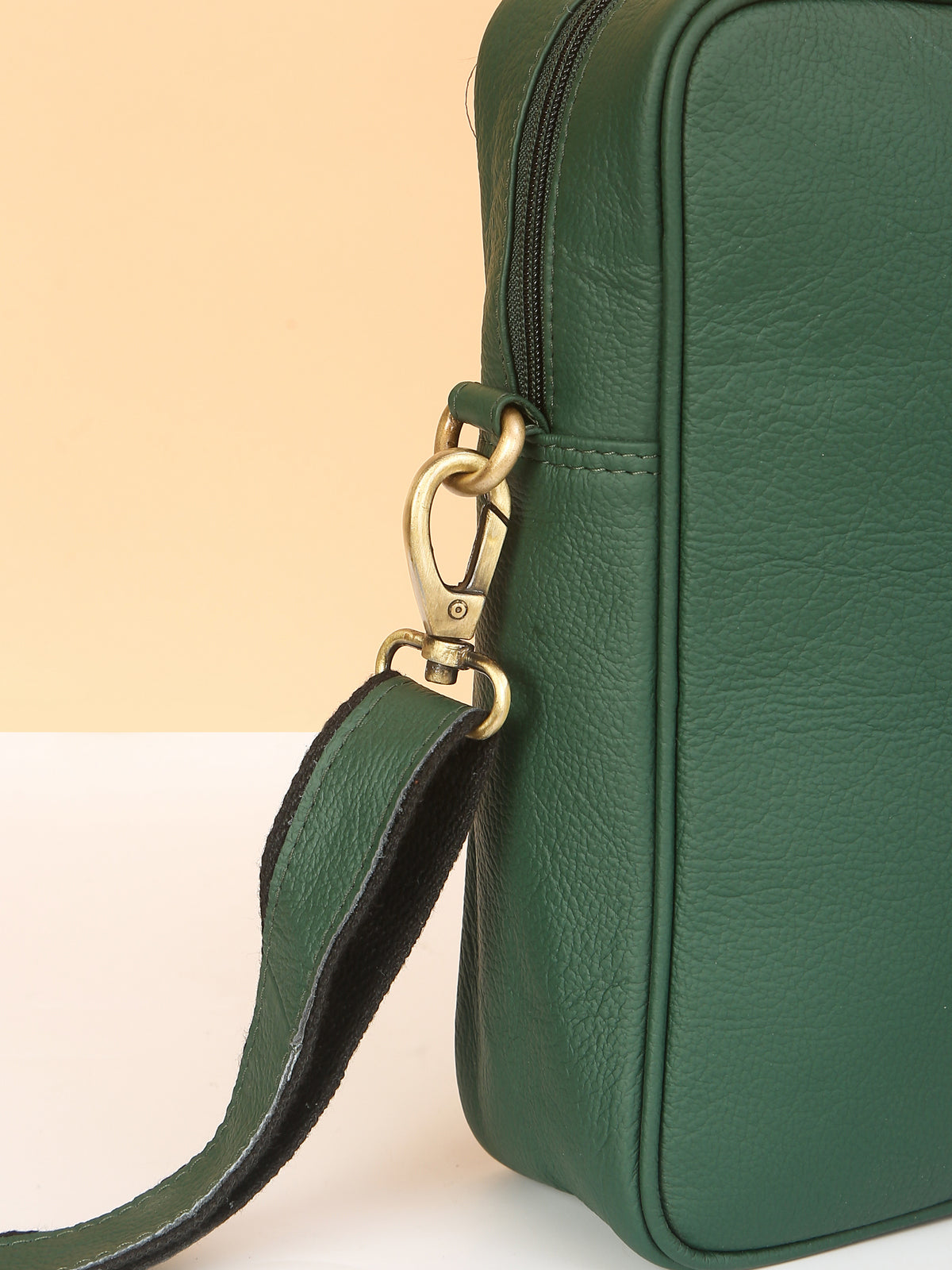 Compact Green Leather Laptop Bag – Sleek, Stylish & Professional