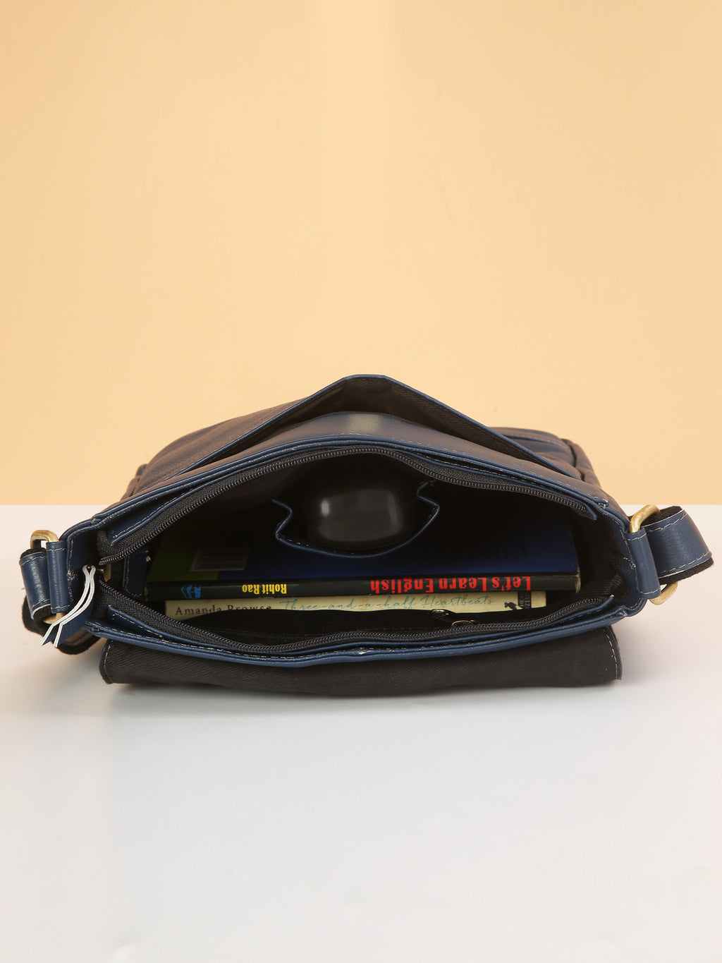 Blue Leather Sling Bag: Trendy Design, Practical Convenience, and Ultimate Style