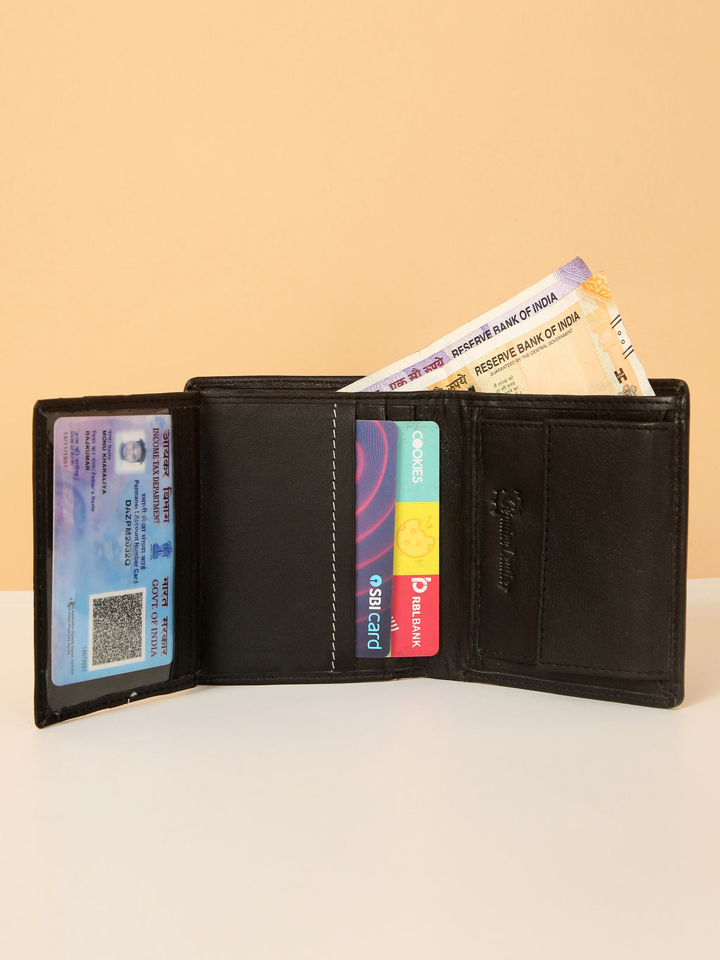 Black Leather Notebook Wallet for Men – Classic Style & Practical Design