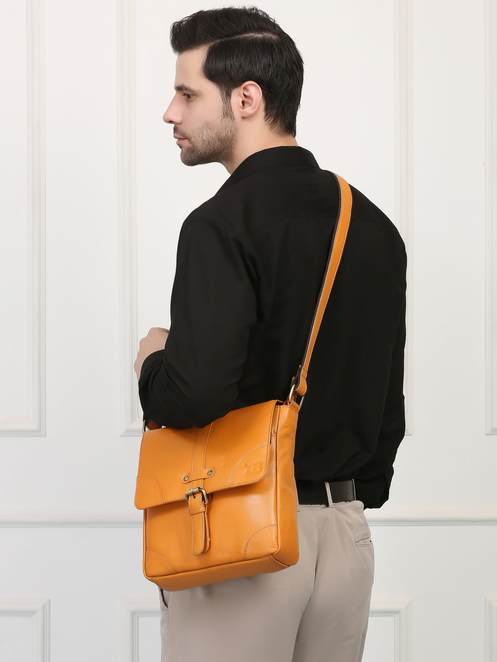 Yellow Leather Sling Bag: Trendy Design, Practical Convenience, and Ultimate Style