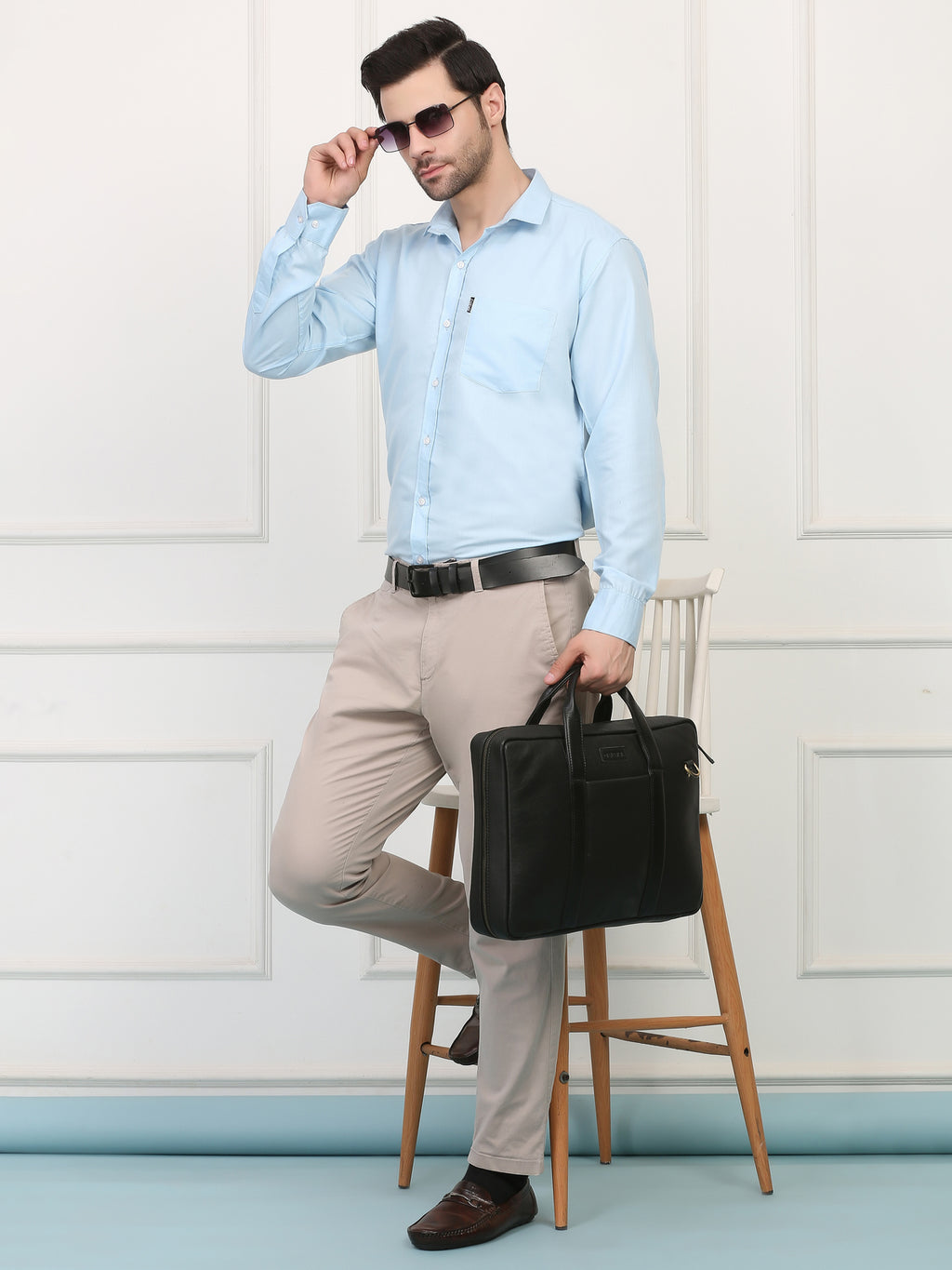 Black Leather Travel Laptop Briefcase – Full-Zip, Spacious