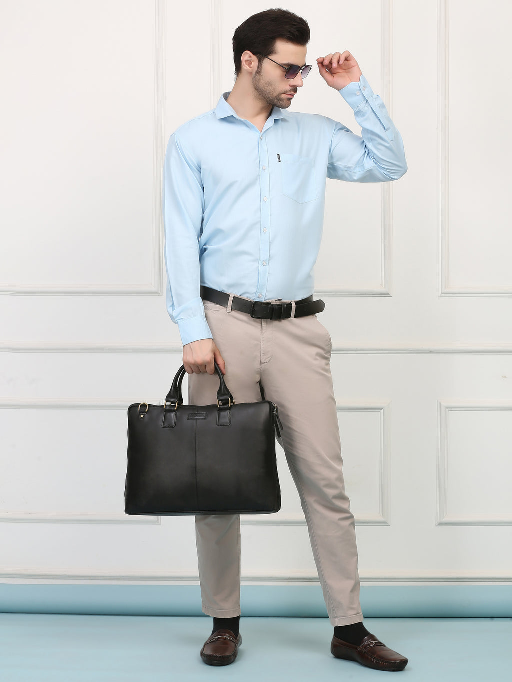 Black Leather Crossbody Laptop Bag – Sleek, Stylish & Functional