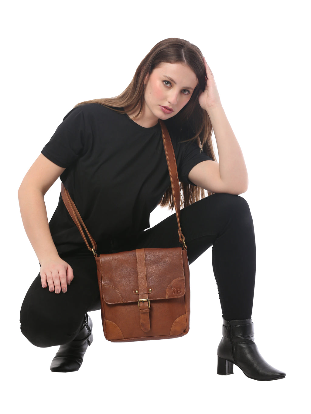 Tan Leather Sling Bag: Trendy Design, Practical Convenience, and Ultimate Style