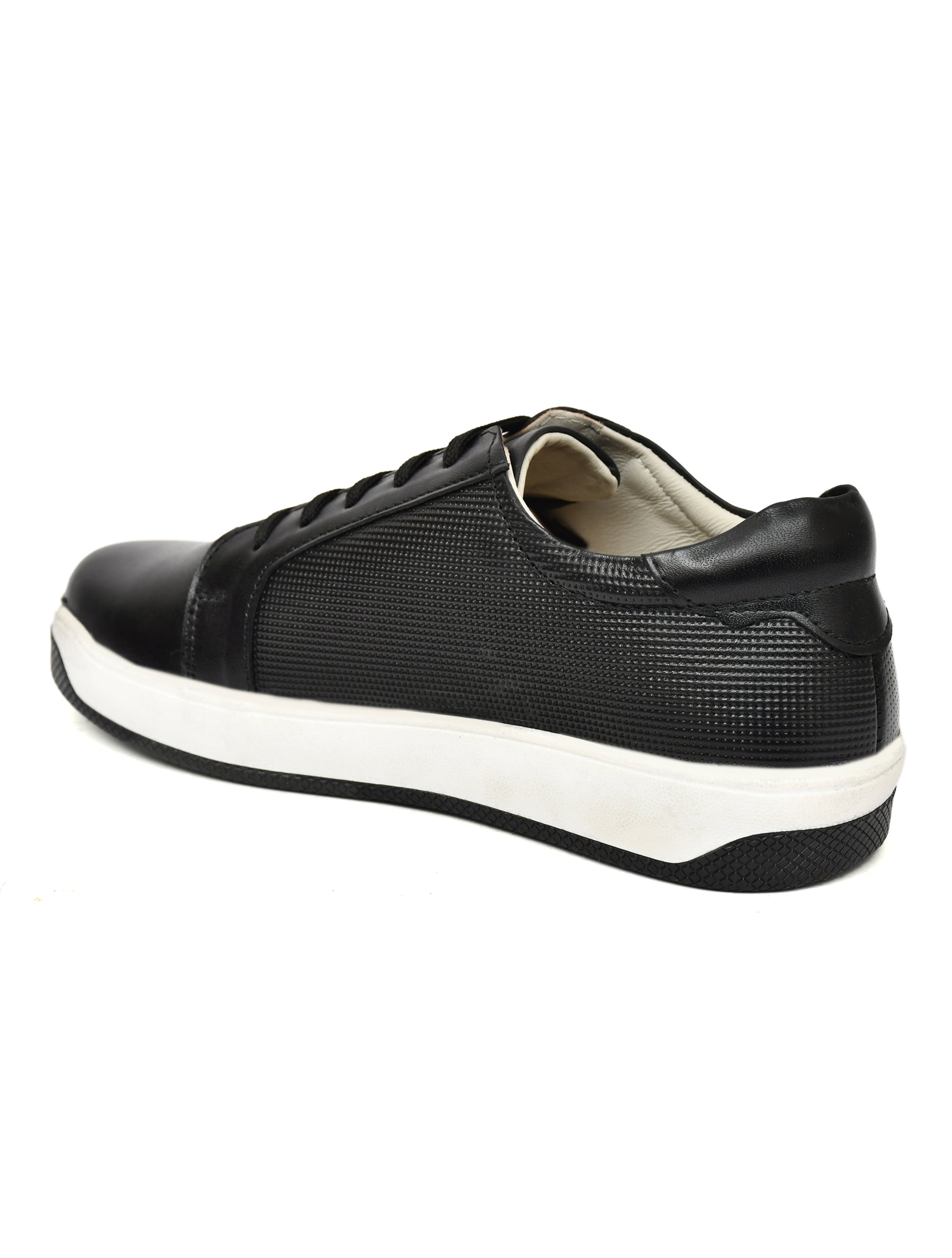 Men Round Toe Leather Sneakers Black